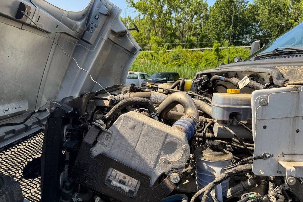 Used 2022 Ford F650 2WD Regular Cab Super Duty image 12