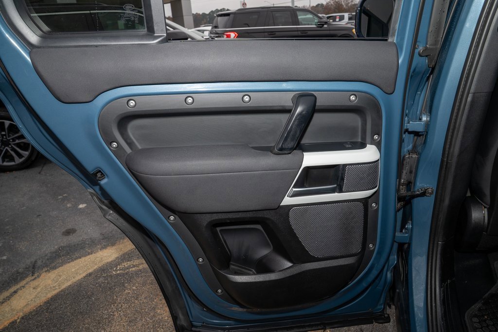 Used 2020 Land Rover Defender 110 SE image 13