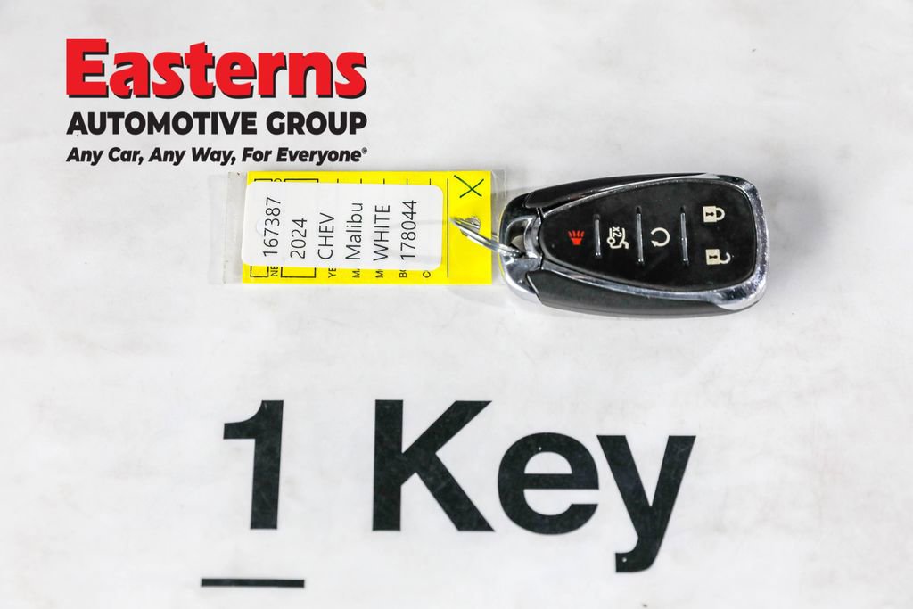 Used 2024 Chevrolet Malibu LT image 24