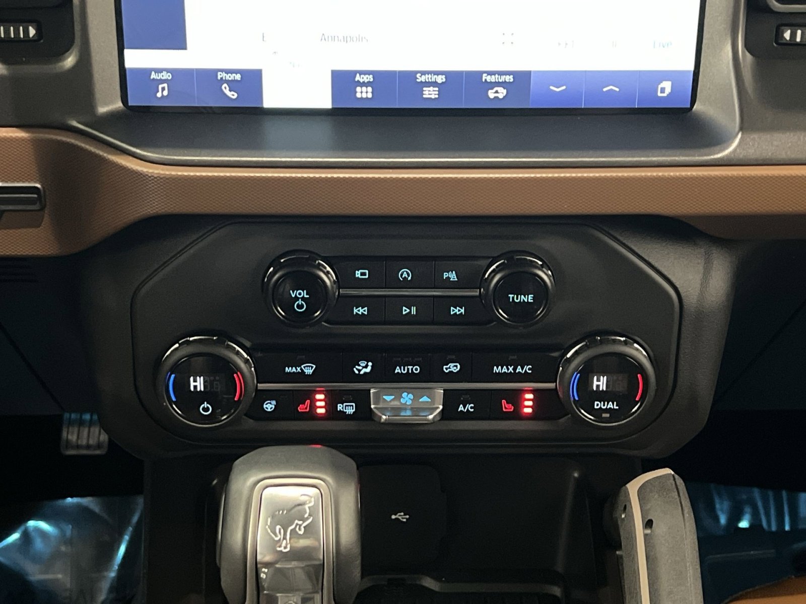 Used 2024 Ford Bronco Outer Banks image 19