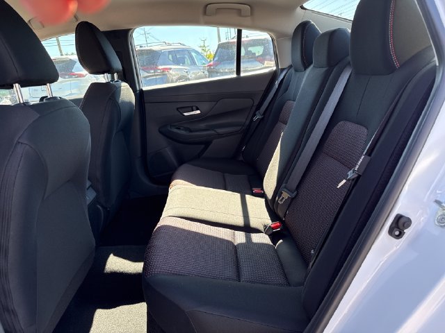 New 2027 Nissan Sentra SR w/ Floor Mat Package FWD image 14