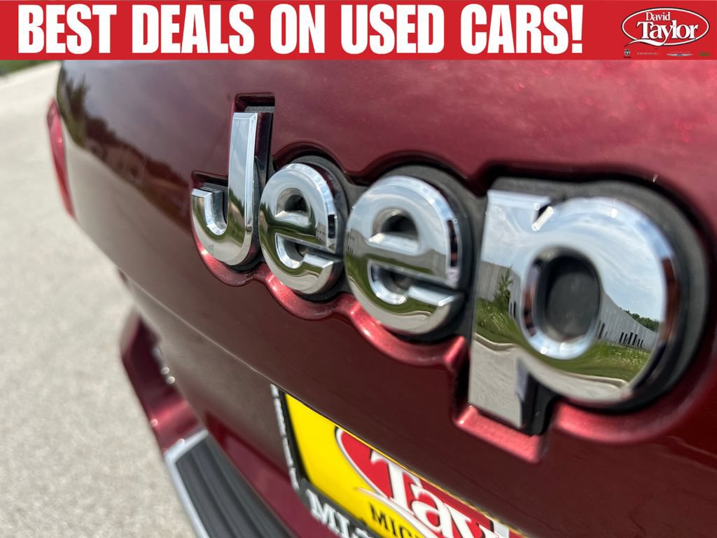 Used 2019 Jeep Grand Cherokee Limited AWD/4WD image 37
