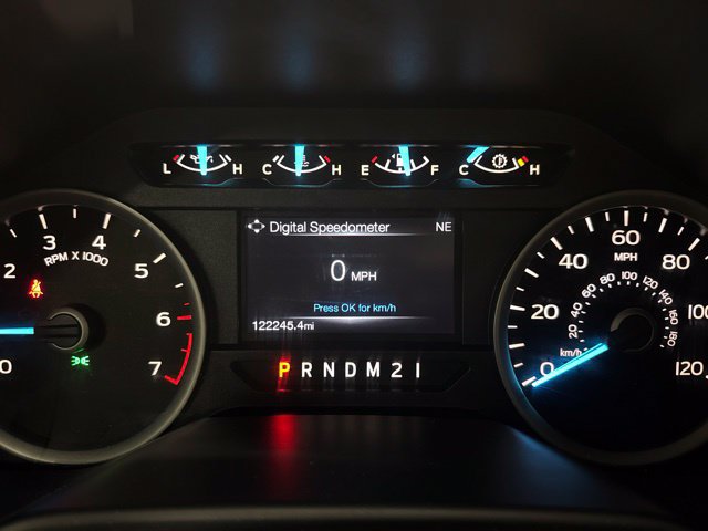 Used 2015 Ford F150 XLT w/ Equipment Group 302A Luxury AWD/4WD image 32