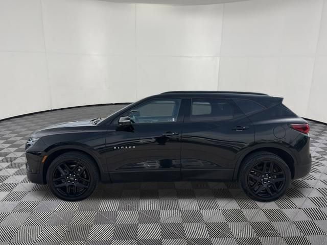 Used 2022 Chevrolet Blazer LT w/ Sound & Technology Package image 11