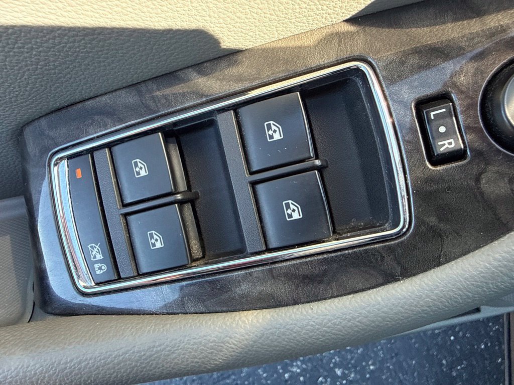 Used 2014 Chevrolet Impala LT FWD image 10