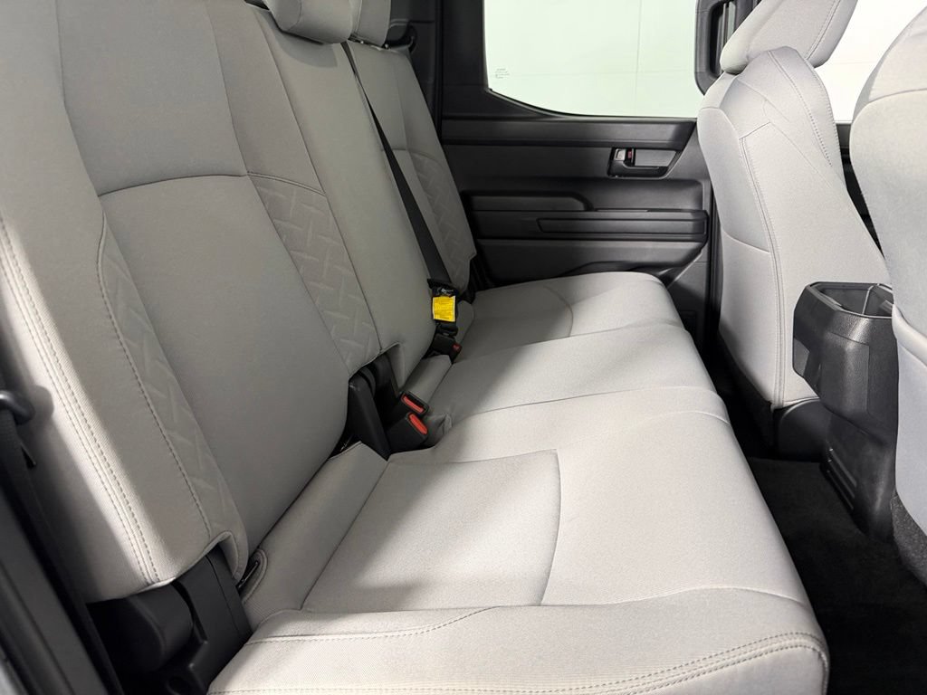Used 2025 Toyota Tacoma SR5 AWD/4WD image 27