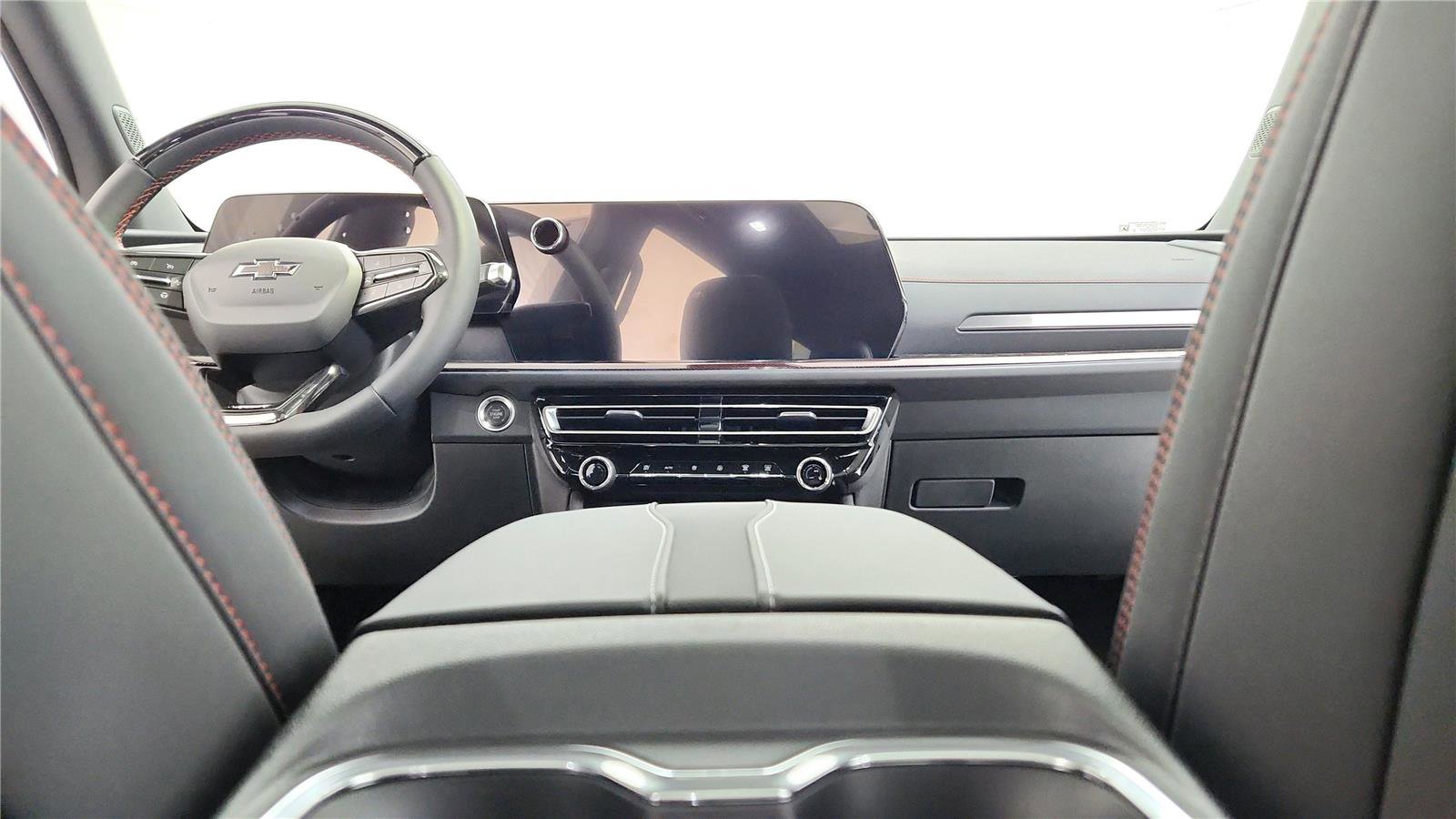New 2026 Chevrolet Traverse RS AWD/4WD image 15