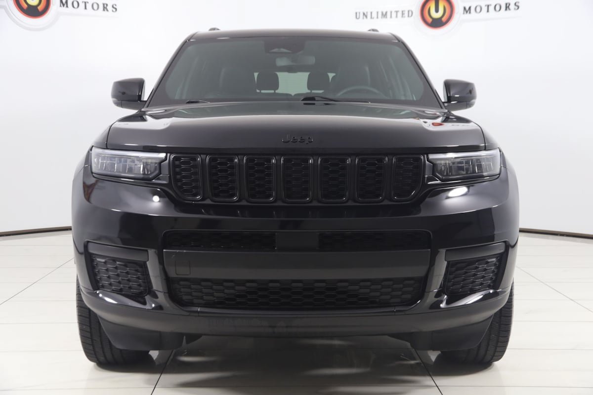 Used 2024 Jeep Grand Cherokee L Altitude AWD/4WD image 51