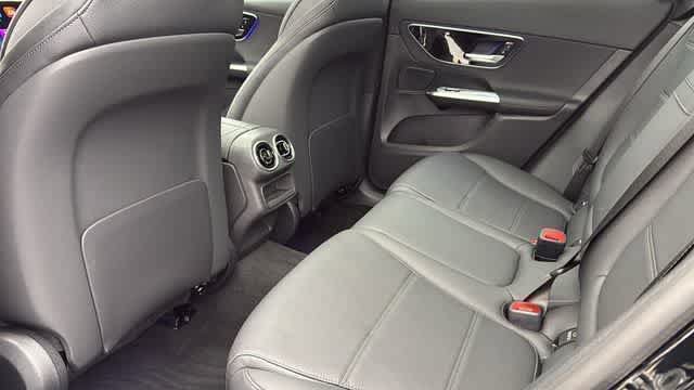 Certified 2026 Mercedes-Benz GLC 300 4MATIC image 25