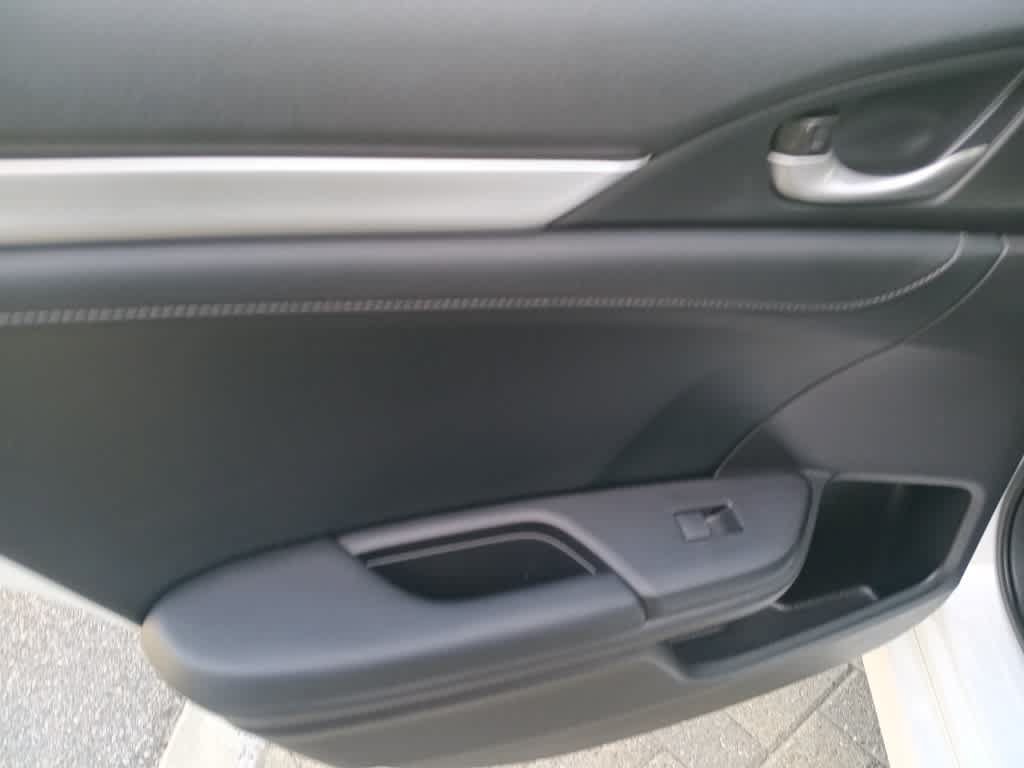 Used 2019 Honda Civic Touring image 19