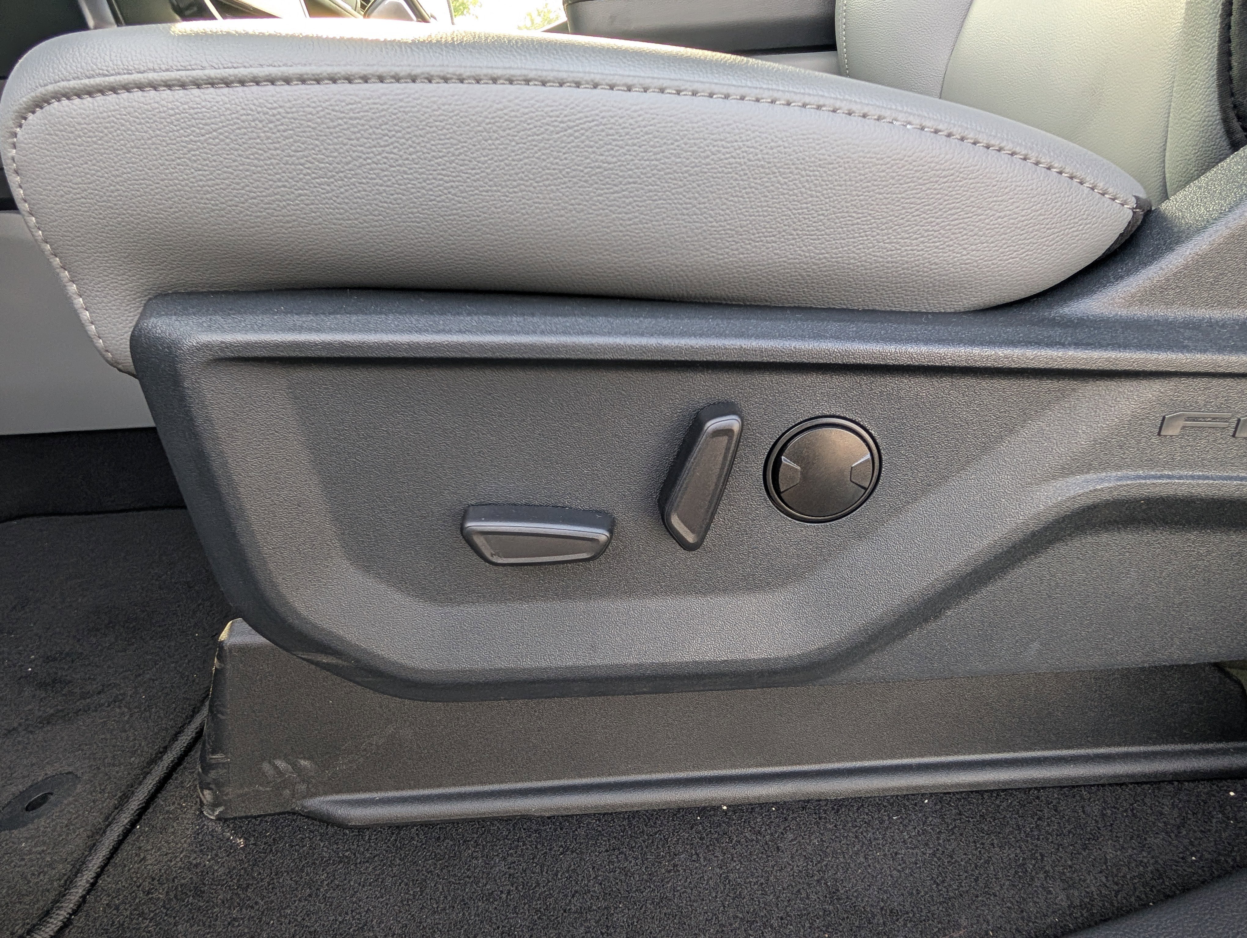 New 2025 Ford F150 Lightning Flash image 18