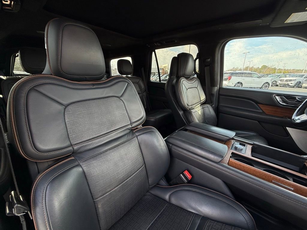 Used 2022 Lincoln Navigator Black Label image 31