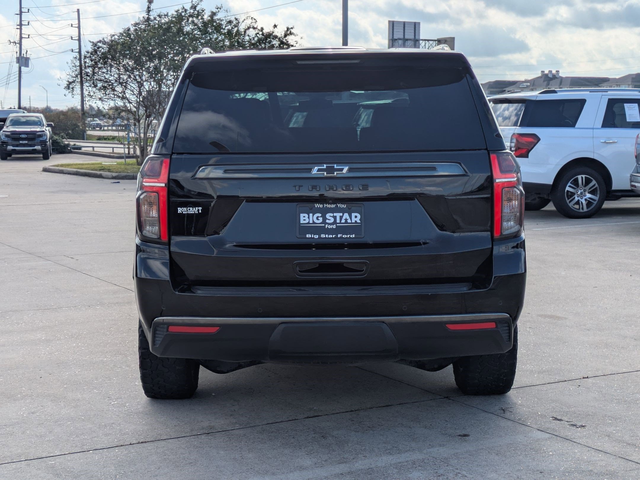 Used 2022 Chevrolet Tahoe Z71 w/ Luxury Package image 5