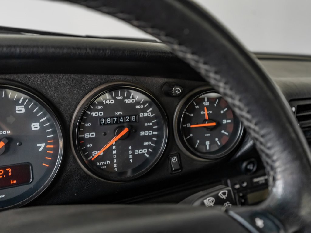 Used 1997 Porsche 911 Carrera image 16