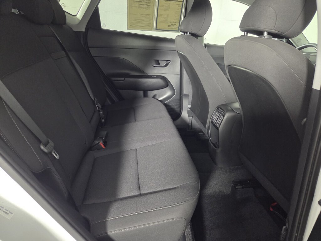 Used 2026 Hyundai Kona SEL Sport FWD image 27