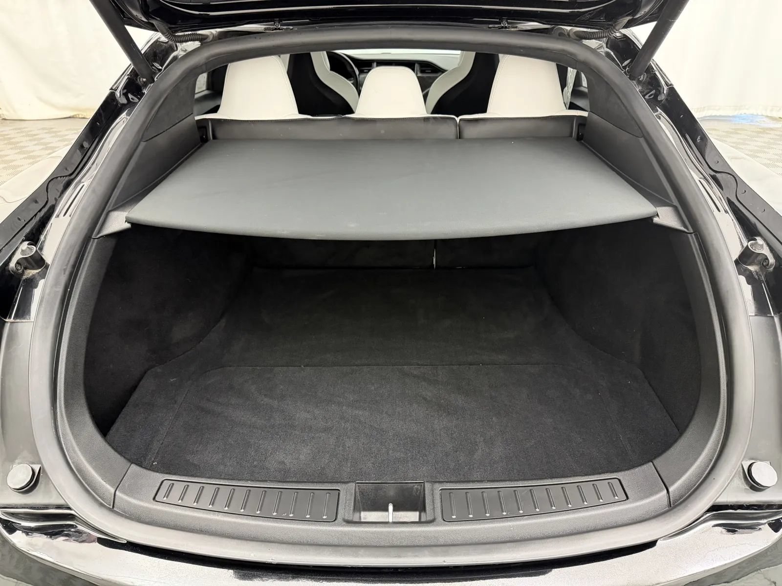 Used 2020 Tesla Model S Performance AWD/4WD image 30
