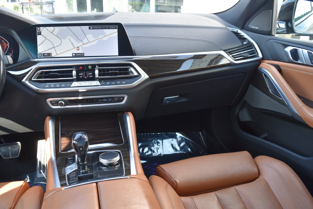 Used 2021 BMW X6 xDrive40i w/ M Sport Package AWD/4WD image 13
