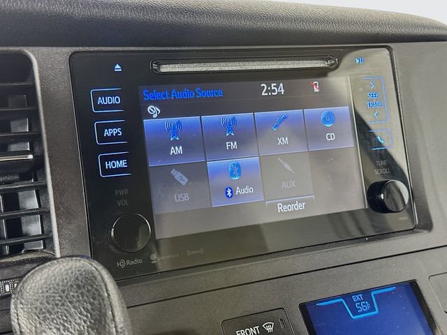 Used 2017 Toyota Sienna LE FWD image 23