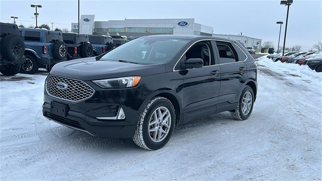 Used 2024 Ford Edge SEL w/ Convenience Package image 3