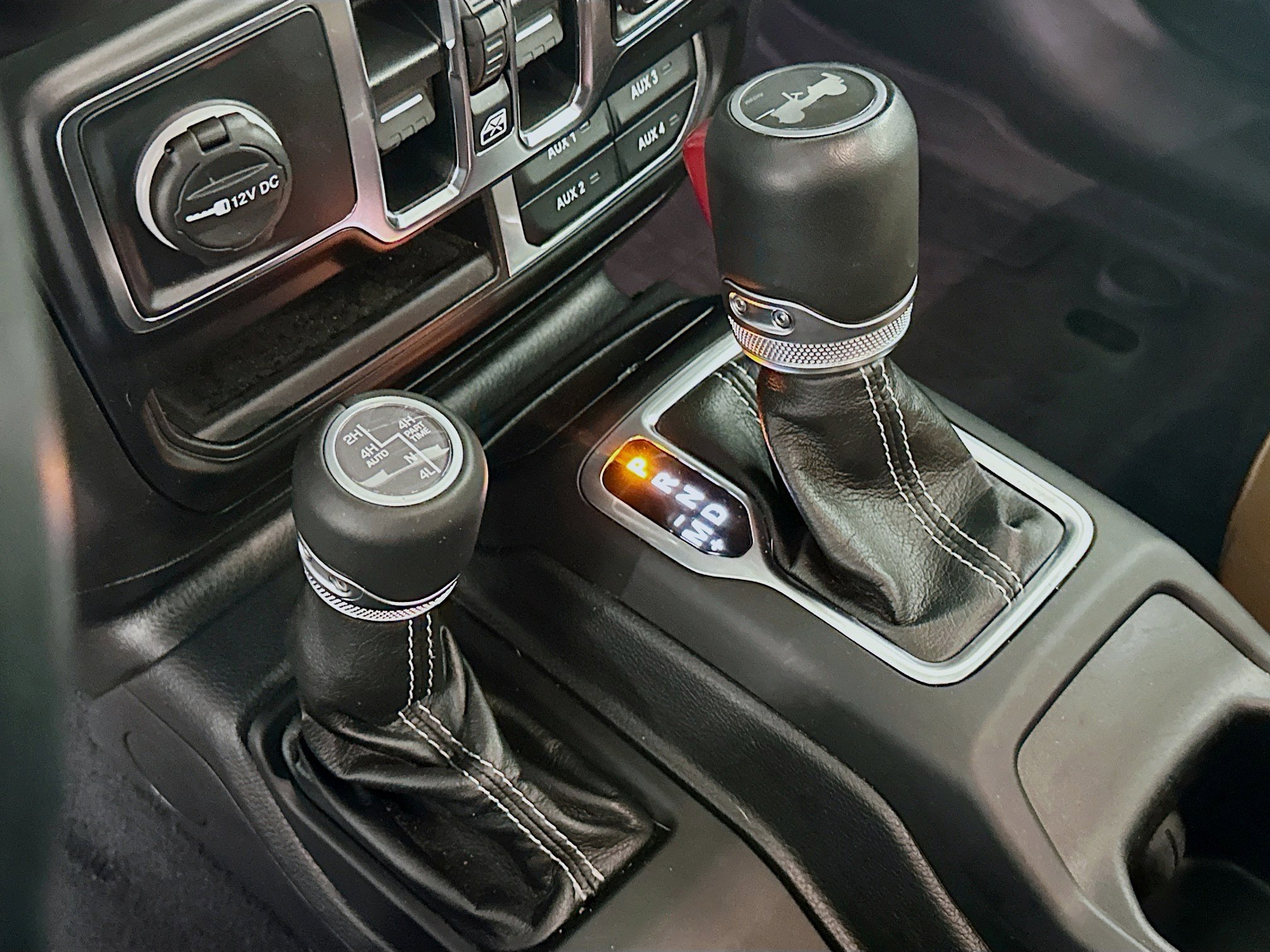 Used 2022 Jeep Wrangler Sahara w/ Cold Weather Group image 24