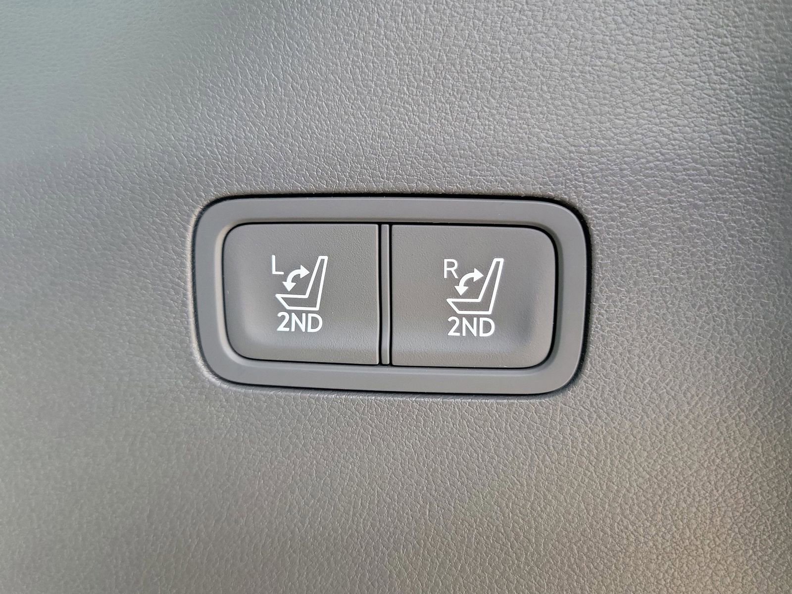 Used 2024 Hyundai Santa Fe Calligraphy AWD/4WD image 18