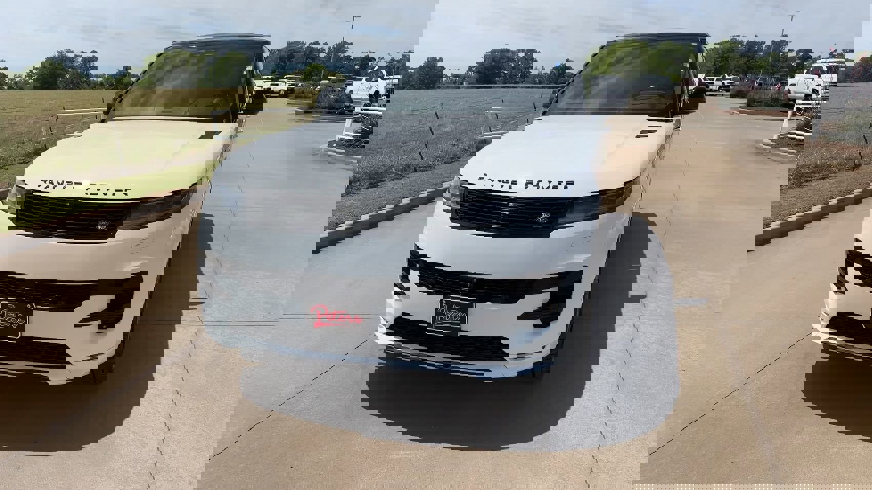 Used 2023 Land Rover Range Rover Sport SE Dynamic image 4