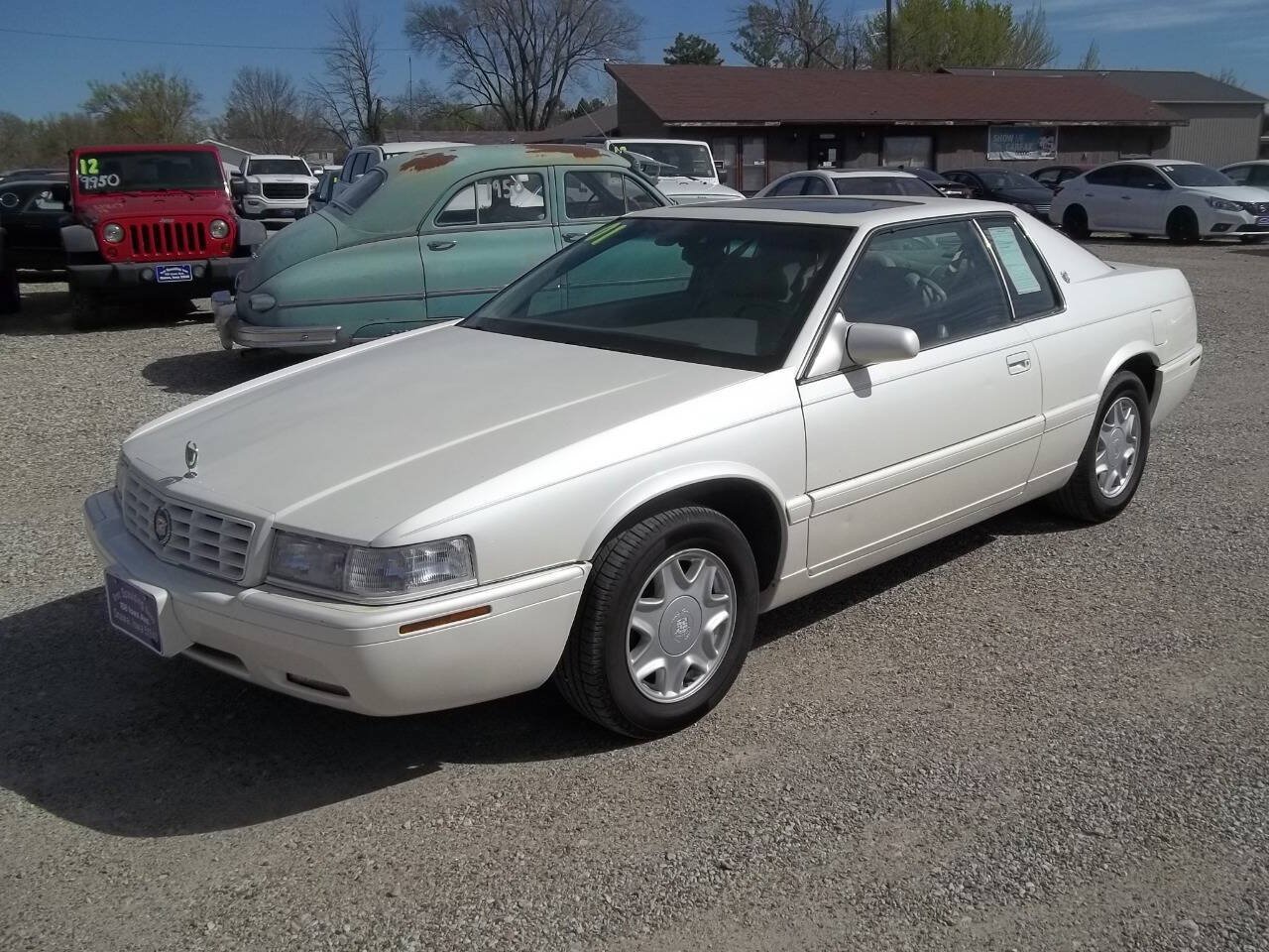 Used 2001 Cadillac Eldorado Touring FWD image 3