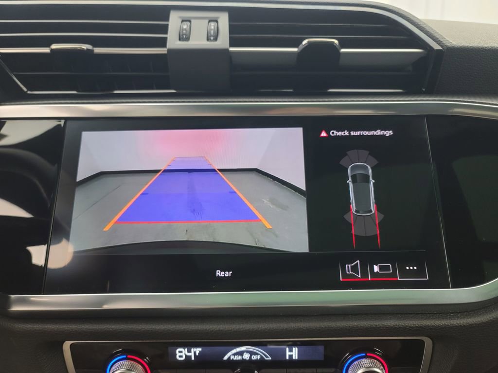 Used 2025 Audi Q3 2.0T Premium image 33