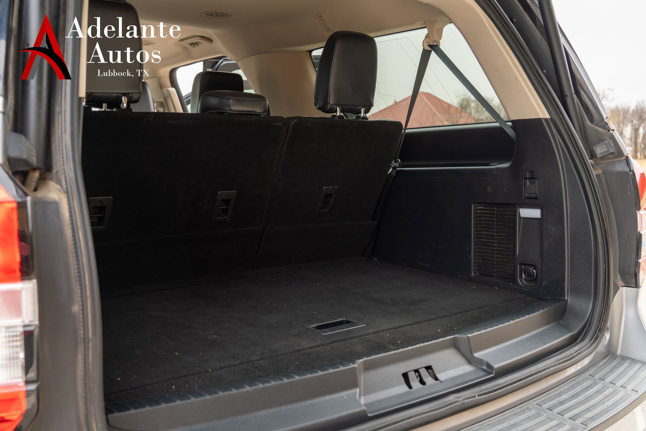 Used 2024 Ford Expedition Max XLT image 11