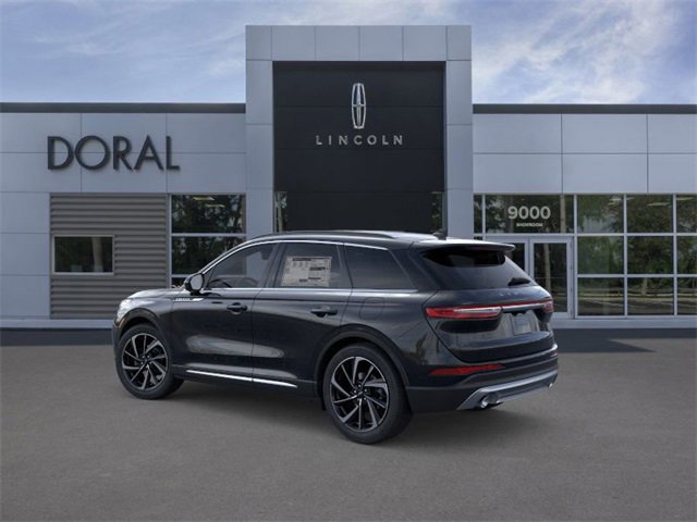 New 2026 Lincoln Corsair Reserve image 4