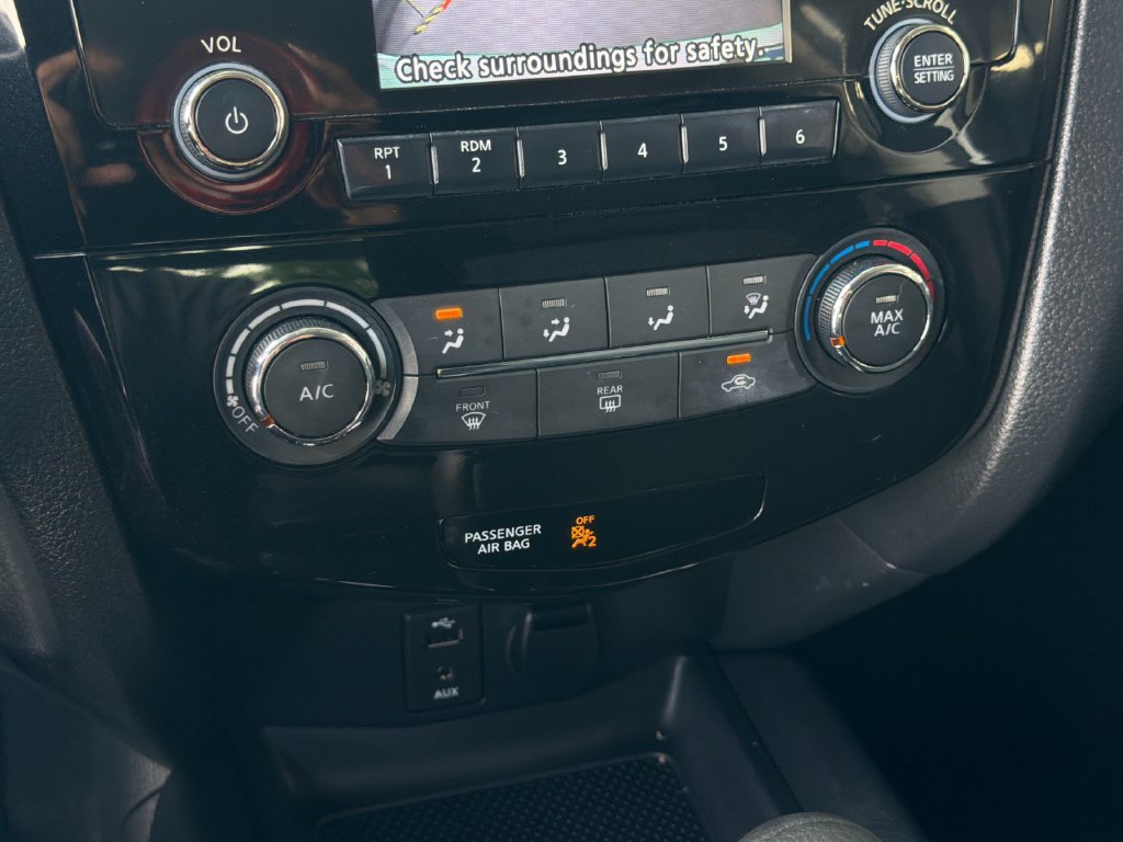 Used 2016 Nissan Rogue S w/ Appearance Package FWD image 20