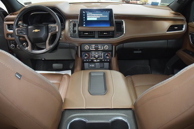 Used 2023 Chevrolet Suburban High Country image 30