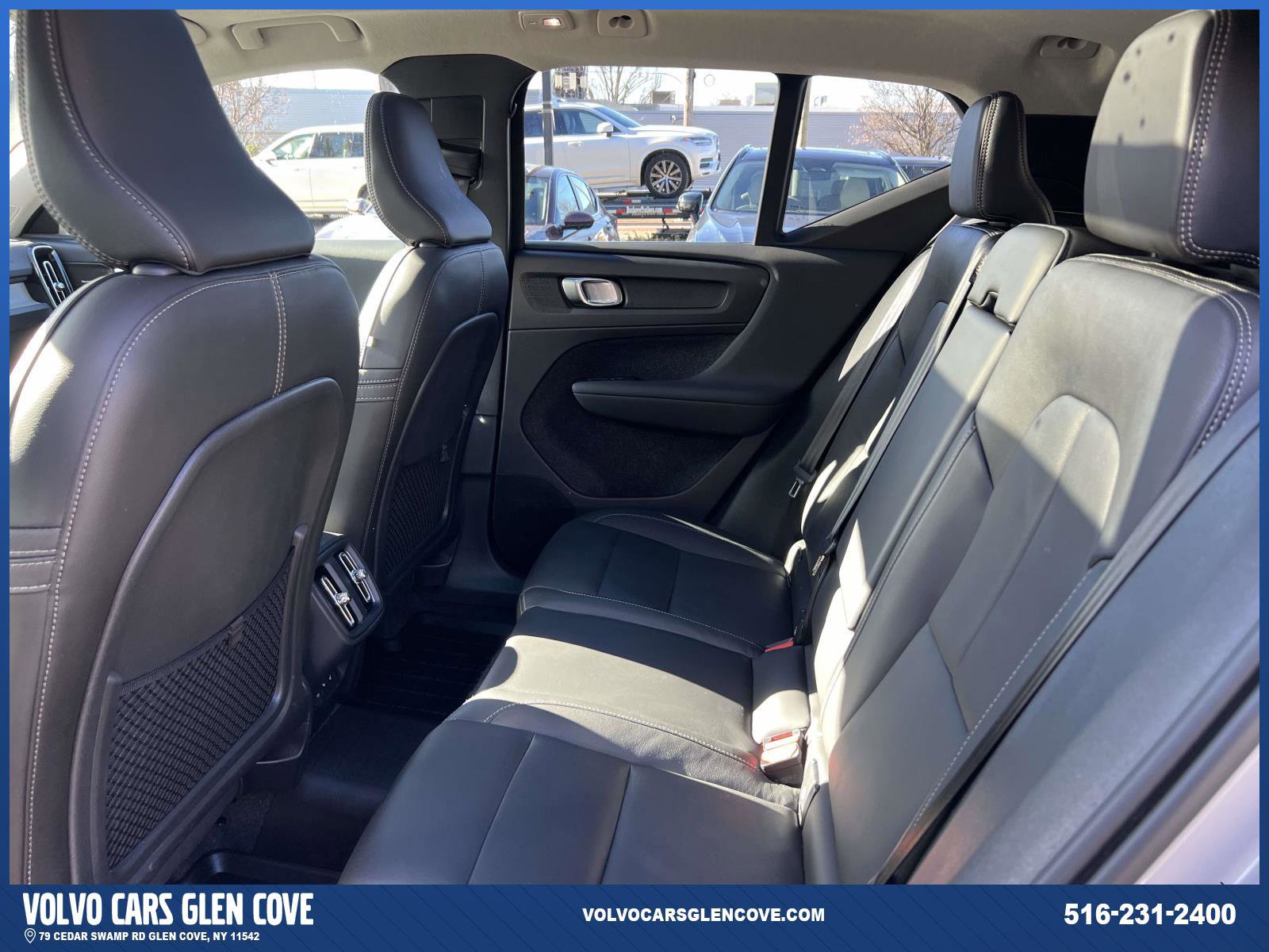 Used 2025 Volvo XC40 B5 Ultra w/ Protection Package Premier image 9