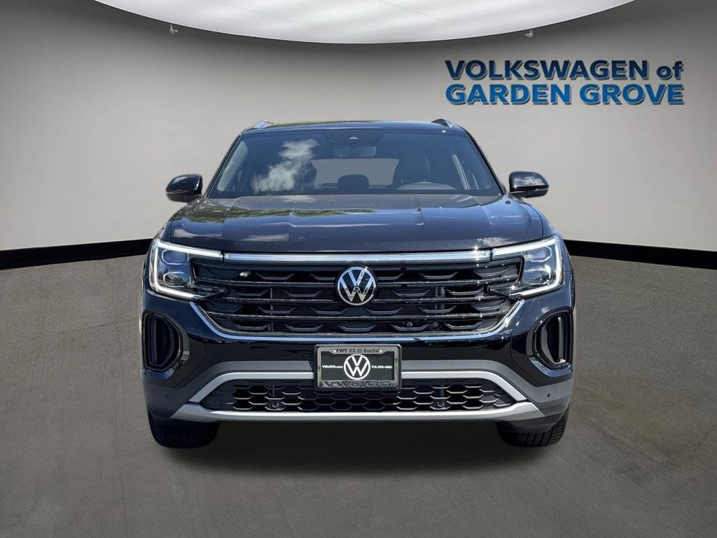 New 2026 Volkswagen Atlas Cross Sport SE image 2