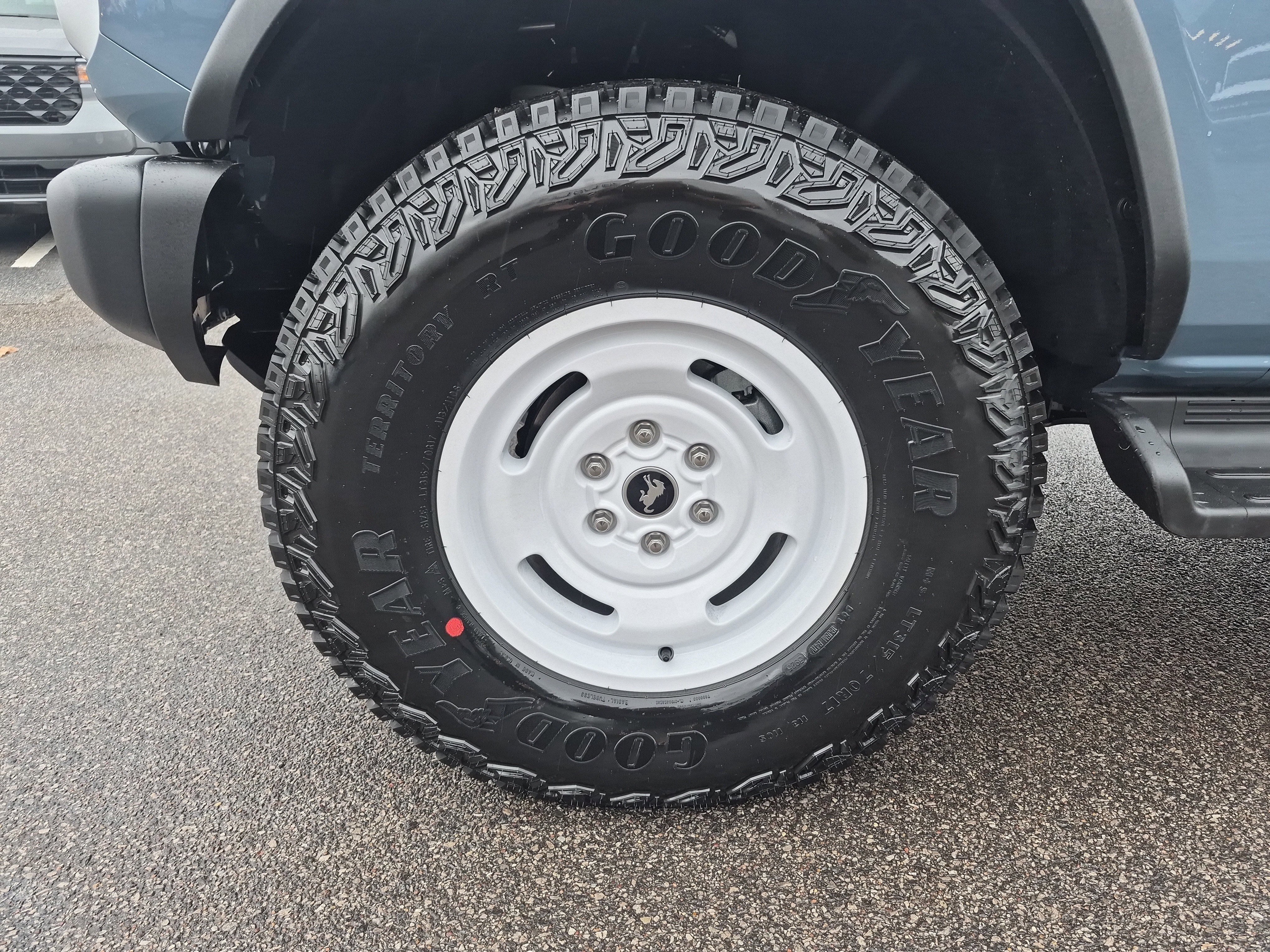 New 2025 Ford Bronco Heritage Edition image 8