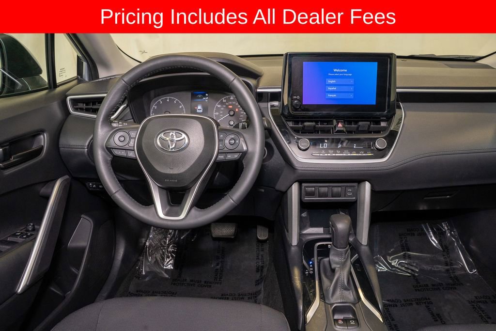 Used 2024 Toyota Corolla Cross LE AWD/4WD image 6