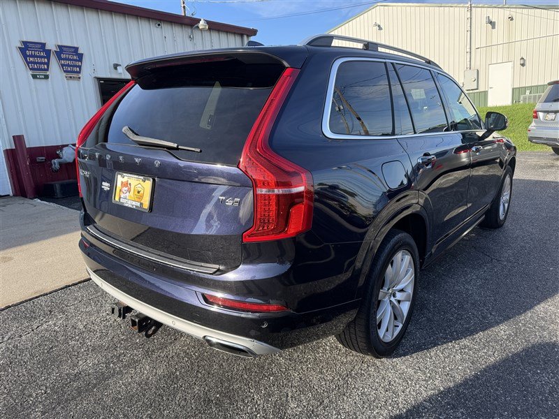 Used 2017 Volvo XC90 T6 Momentum w/ Vision Package AWD/4WD image 8