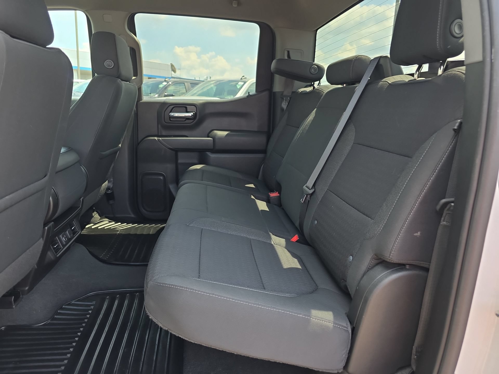 Used 2021 Chevrolet Silverado 1500 LT RWD image 11