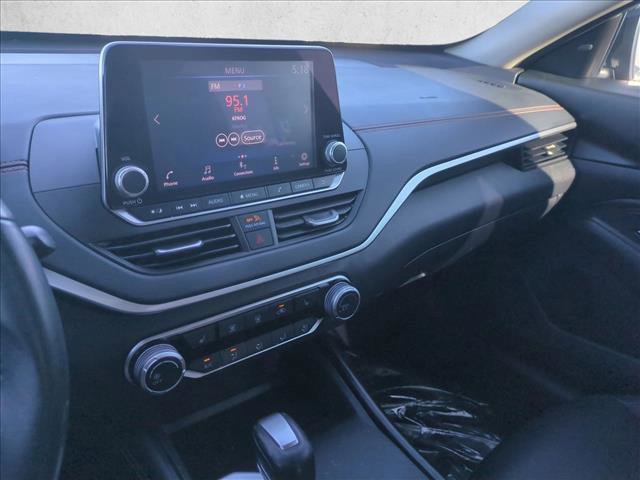 Used 2021 Nissan Altima 2.5 SR w/ SR Premium Package image 14