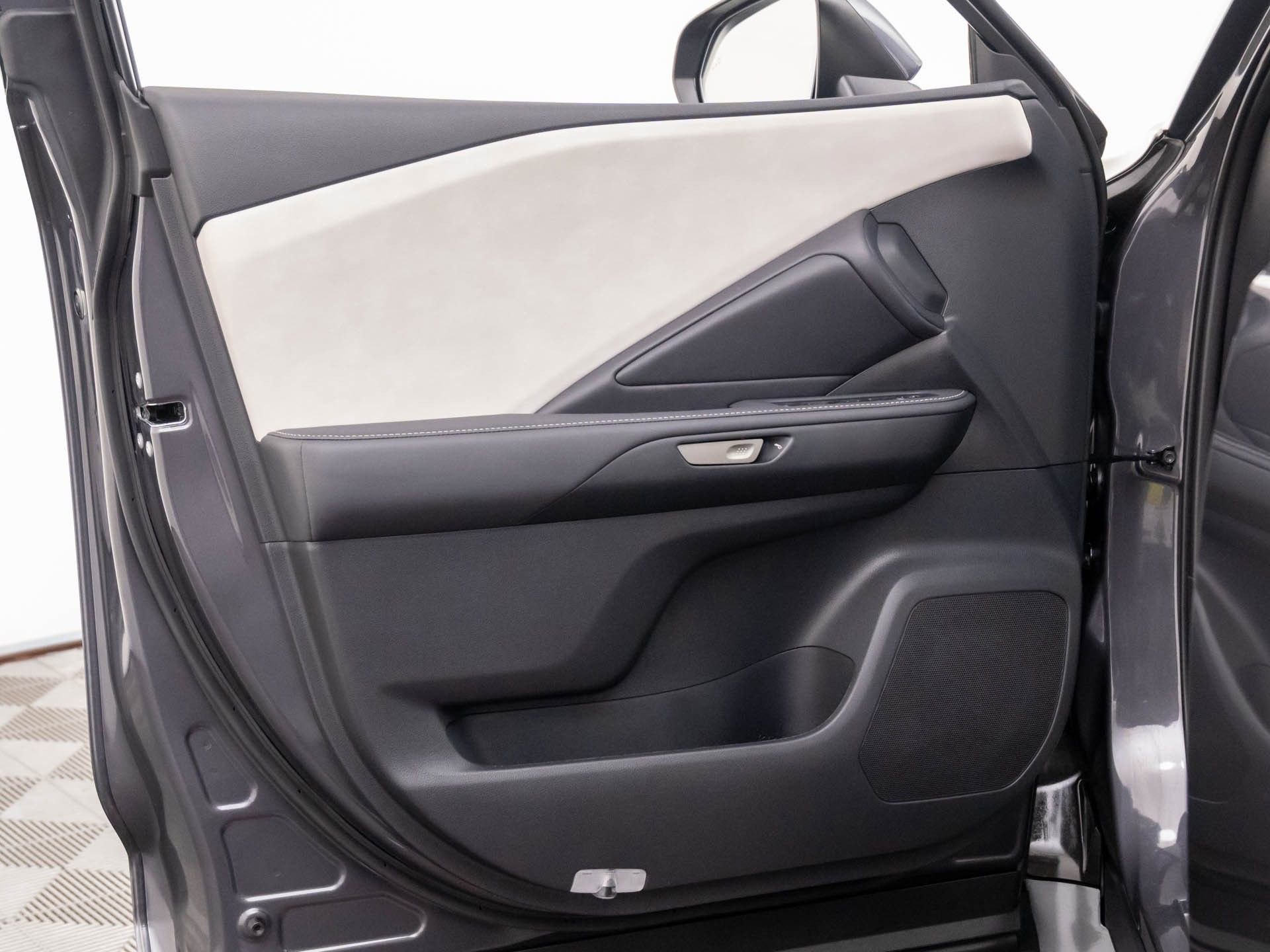 Used 2025 Lexus TX 350 AWD image 12