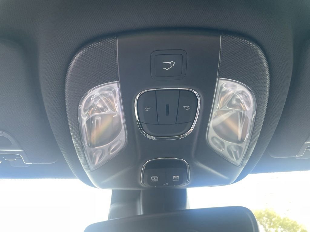 New 2026 Jeep Compass Trailhawk w/ Sun, Sound & Navigation Group image 23
