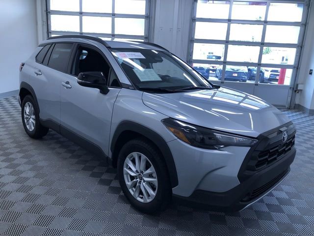 Certified 2026 Toyota Corolla Cross LE FWD image 36