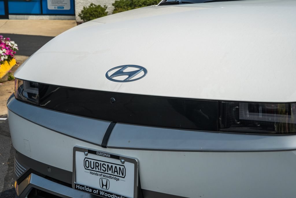 Used 2024 Hyundai Ioniq 5 Limited AWD/4WD image 12