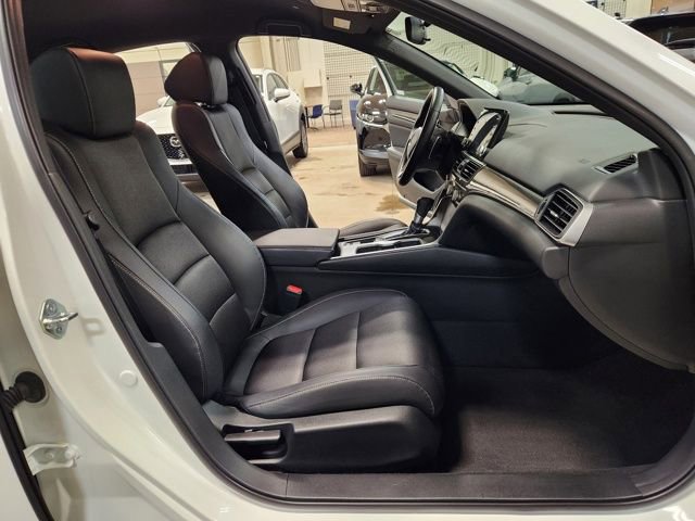 Used 2018 Honda Accord Sport image 28