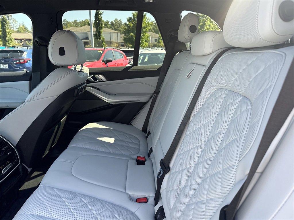 Used 2023 BMW X5 xDrive40i image 12