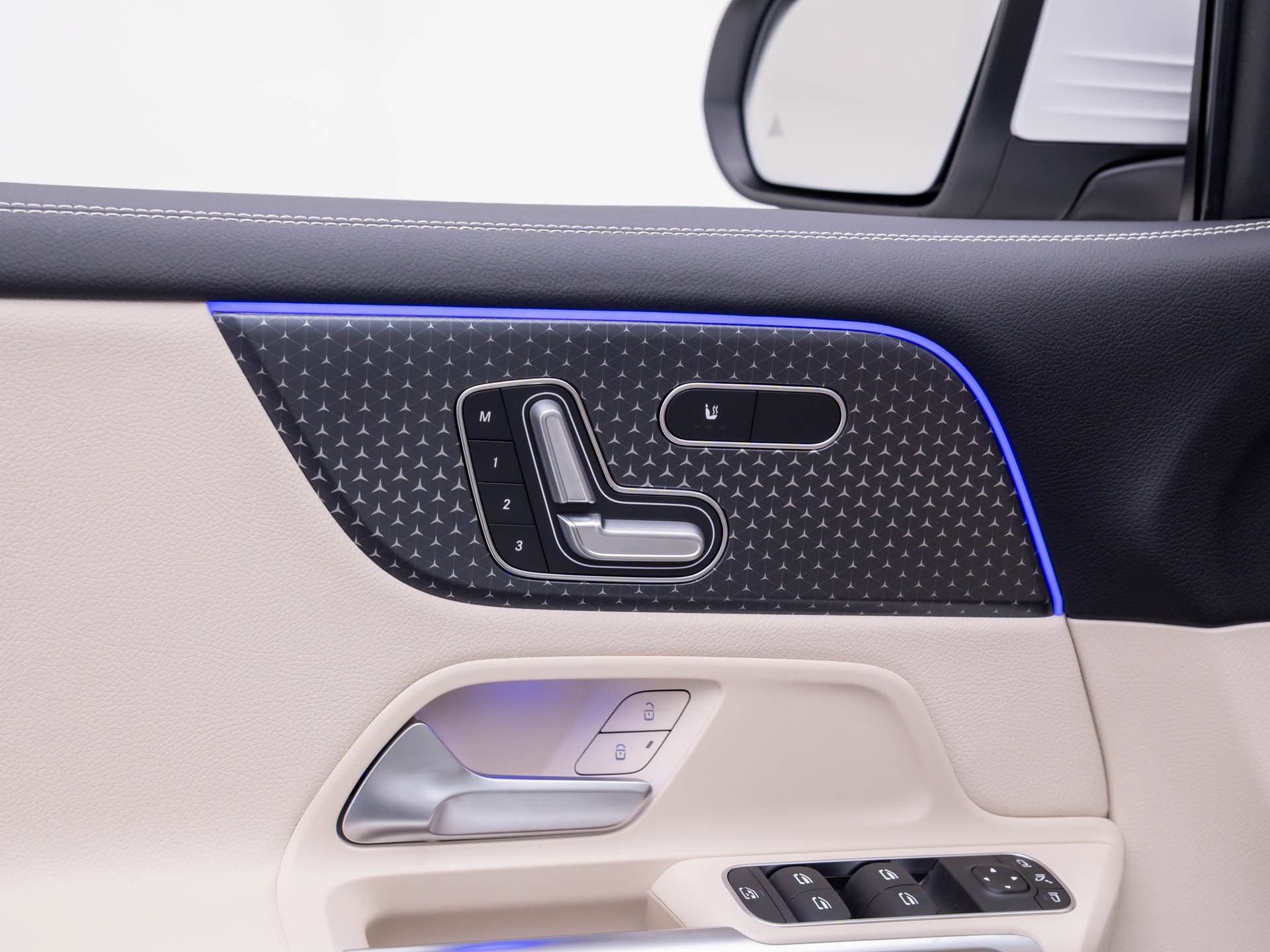 New 2026 Mercedes-Benz GLB 250 4MATIC image 15