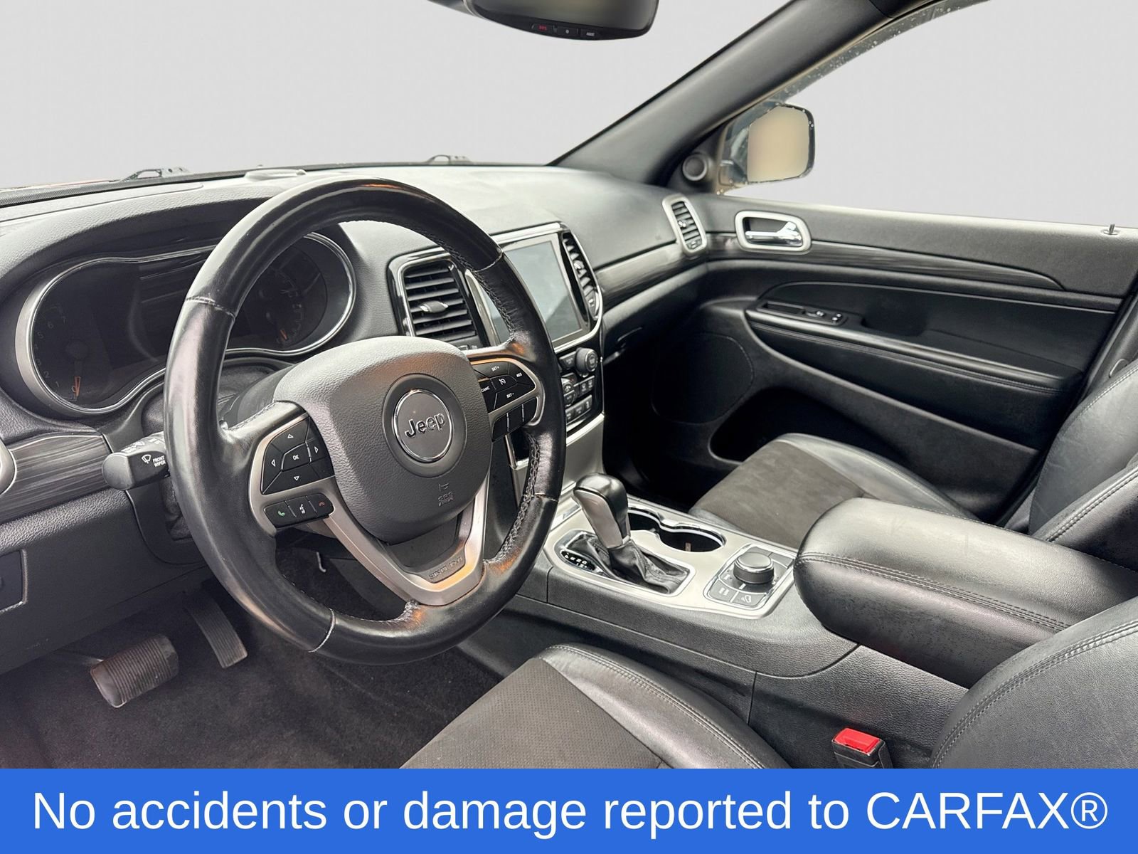 Used 2022 Jeep Grand Cherokee Altitude AWD/4WD image 2