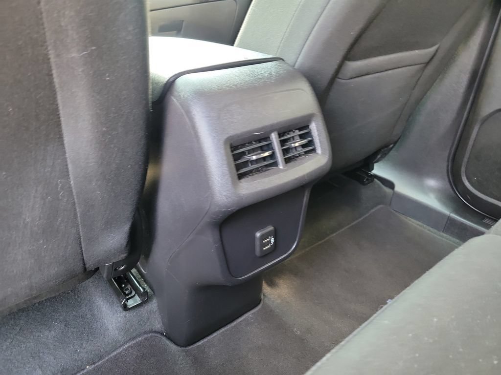 Used 2024 Chevrolet Equinox LT AWD/4WD image 14
