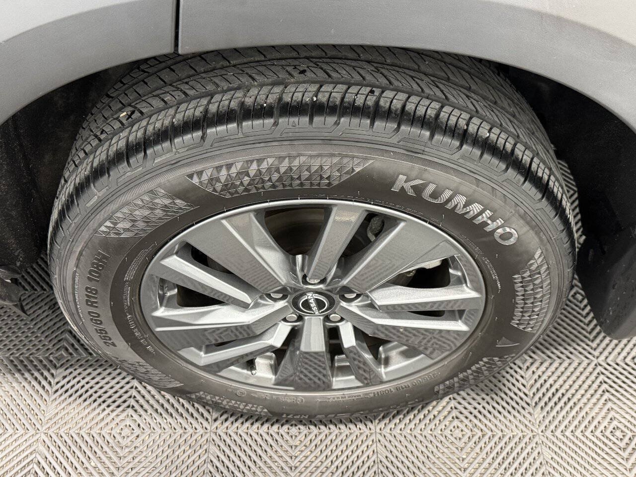 Used 2022 Nissan Pathfinder S AWD/4WD image 44