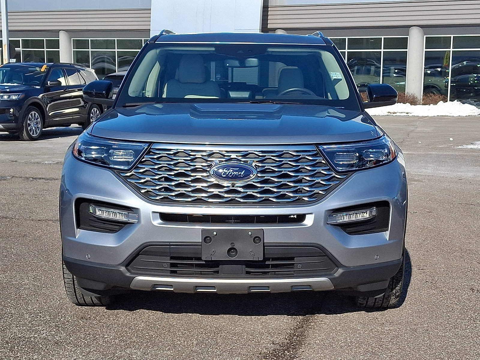 Certified 2021 Ford Explorer Platinum w/ Premium Technology Package image 3